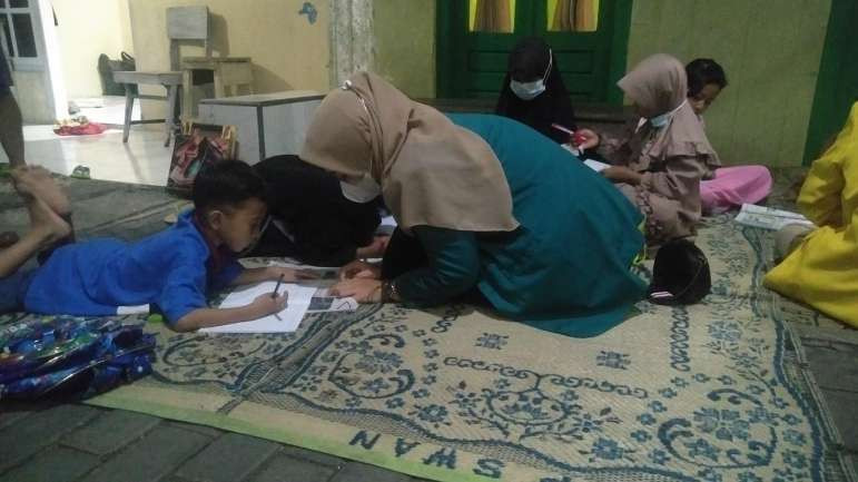 Kegiatan Konco Sinau Di RT 03 RW 04 Desa Buko