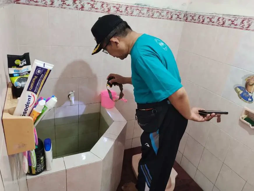 Kegiatan Pemberantasan Sarang Nyamuk (PSN)  Kampung KB Cinta Tanah Air Desa Buko