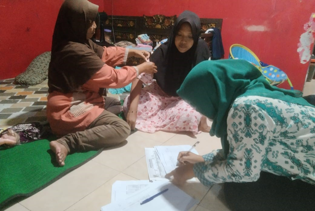 Kunjungan Tim Pendamping Keluarga (TPK) RW 004 Calon Pengantin Bulan Februari 2025