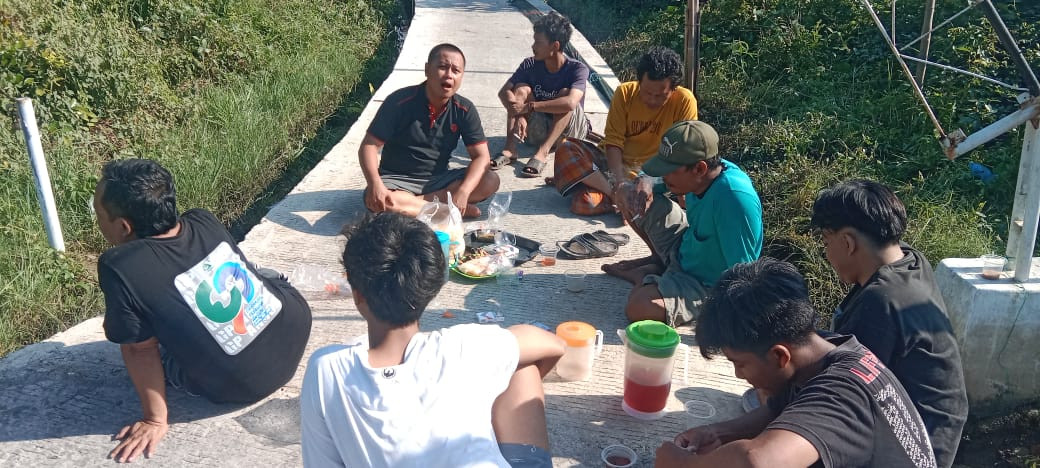 Kegiatan Kerja Bakti Untuk Menjaga Lingkungan Tetap Sehat RT 03 RW 02 Desa Buko Kecamatan Wedung Kabupaten Demak