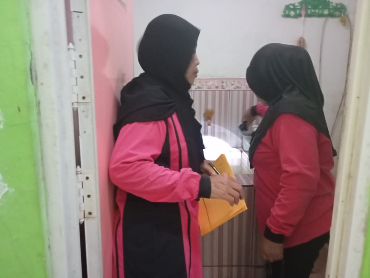 Kegiatan Pemberantasan Sarang Nyamuk (PSN) di RW 02 Bulan Juli 2025