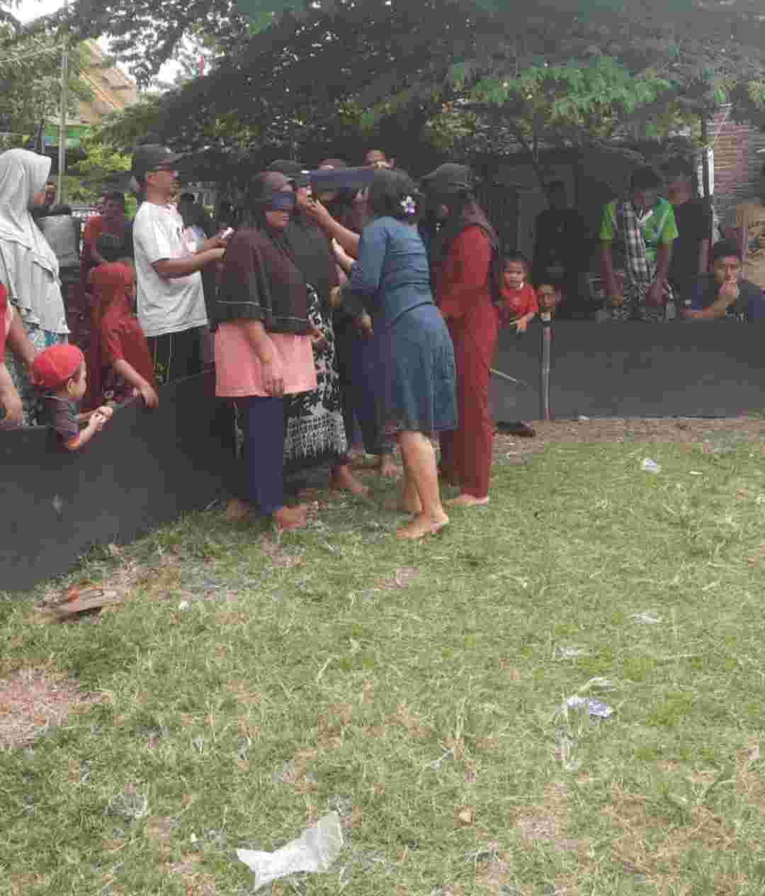 Kegiatan Semarak Lomba Menangkap Bebek bagi Ibu-Ibu RW 01 untuk Semarak HUT RI Ke-80 Tahun 2025