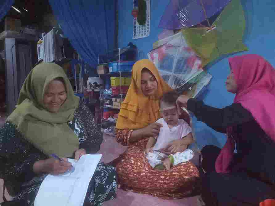 Edukasi Kepada Ibu untuk memberikan Makanan yang bergizi dan Memberikan Asi Eklusif Kepada Anak