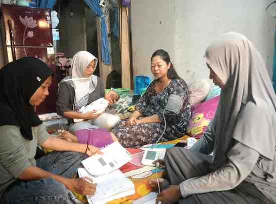 Cek Kesehatan untuk Ibu Pasca Salin dan Memberikan Edukasi Tentang Pemberian ASI Ekslusif di Desa Buko Kecamatan Wedung