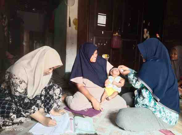 Edukasi Kepada Ibu Balita Untuk Memberikan Makanan Yang Bergizi di RW 04 Desa Buko Kecamatan Wedung