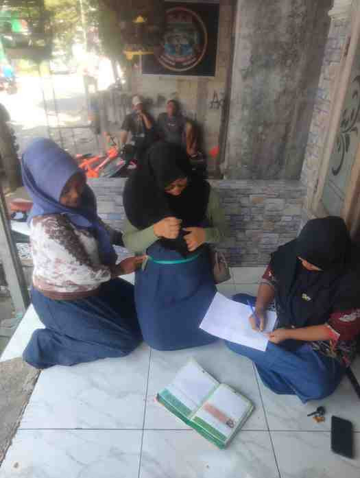 Edukasi Kepada Ibu Hamil dan Pemberian Tablet Tambah Darah di RW 06 Desa Buko Kecamatan Wedung