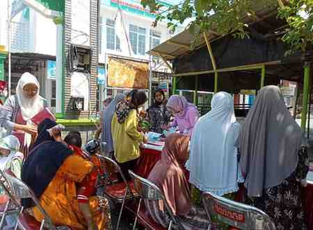 Memberikan Pelayanan  Posyandu ILP Kepada Lansia untuk Menjaga Kesehatan  di Melati I (Satu) Bulan Oktober Tahun 2025