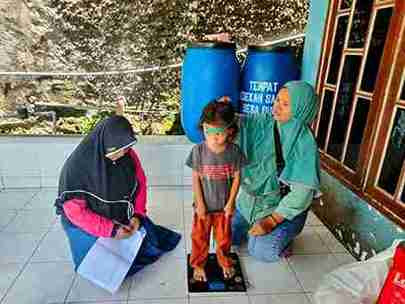 Edukasi Kepada Ibu Balita Untuk Memberikan Makanan Yang Bergizi di RW 06 Desa Buko Kecamatan Wedung