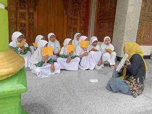 Memberikan Edukasi Kepada Remaja tentang Kesehatan dan mencegah Anemia Pada Remaja Di Posyandu ILP Melati I (Satu) di Bulan November Tahun 2025