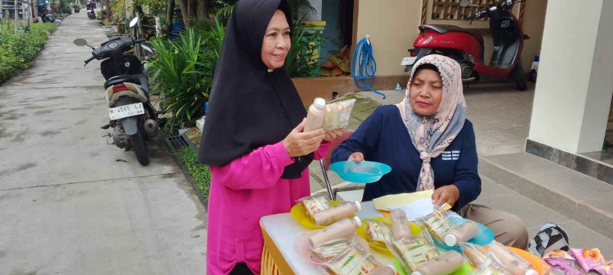 Memberikan Pelayanan Posyandu ILP Kepada Lansia untuk Menjaga Kesehatan di Melati III (Tiga) Bulan Februari Tahun 2026