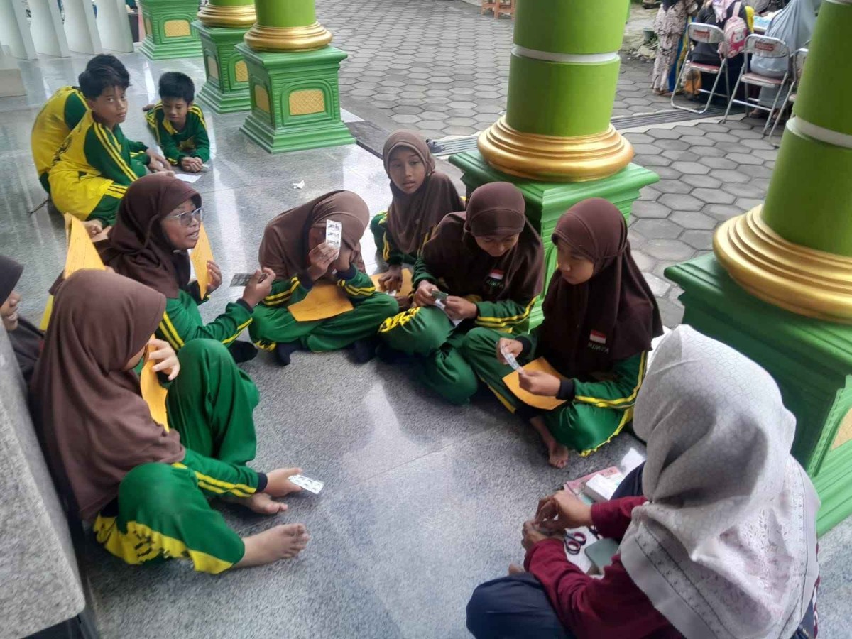 Memberikan Edukasi Kepada Remaja tentang Kesehatan dan mencegah Anemia Pada Remaja Di Posyandu ILP Melati I (Satu) di Bulan Februari Tahun 2026