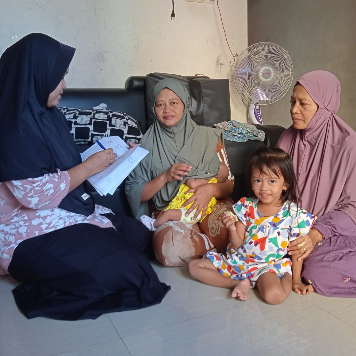 Kunjungan ibu pasca salin oleh tim TPK mandung