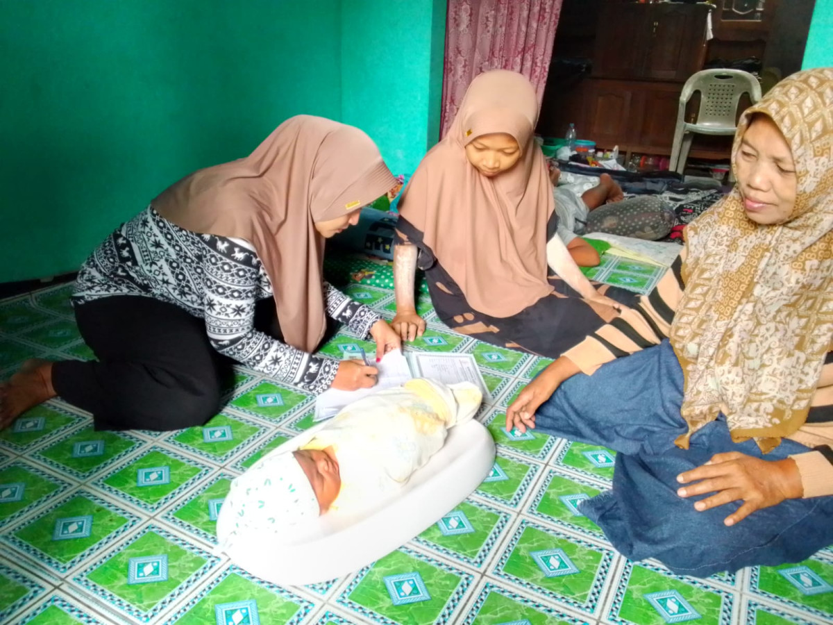 Tim kunjungan keluarga
