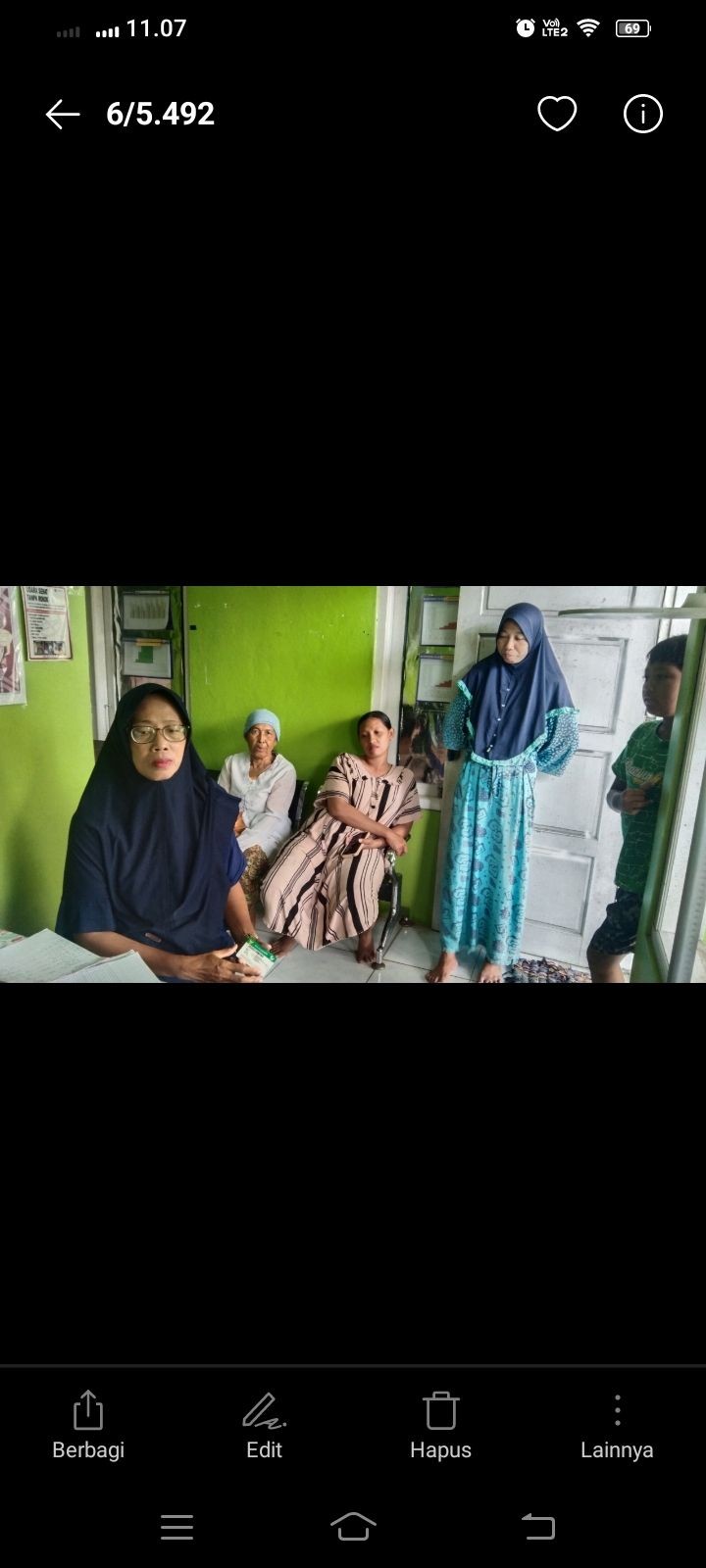 Antrian pasien di PKD MANDUNG