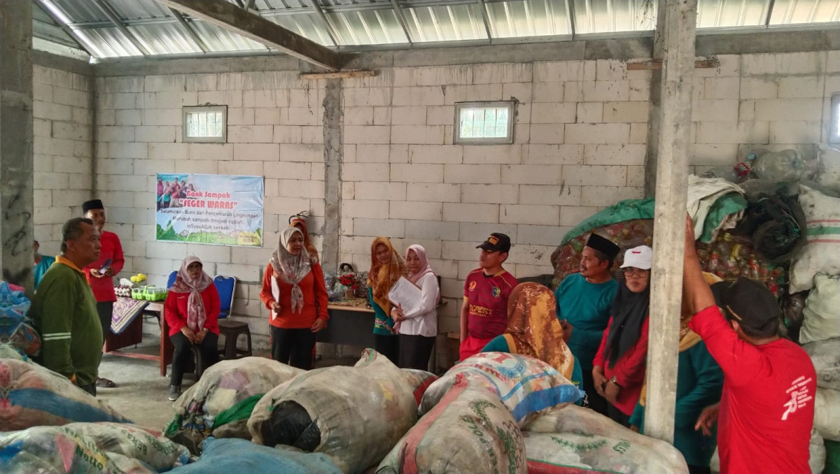 Lomba bank sampah