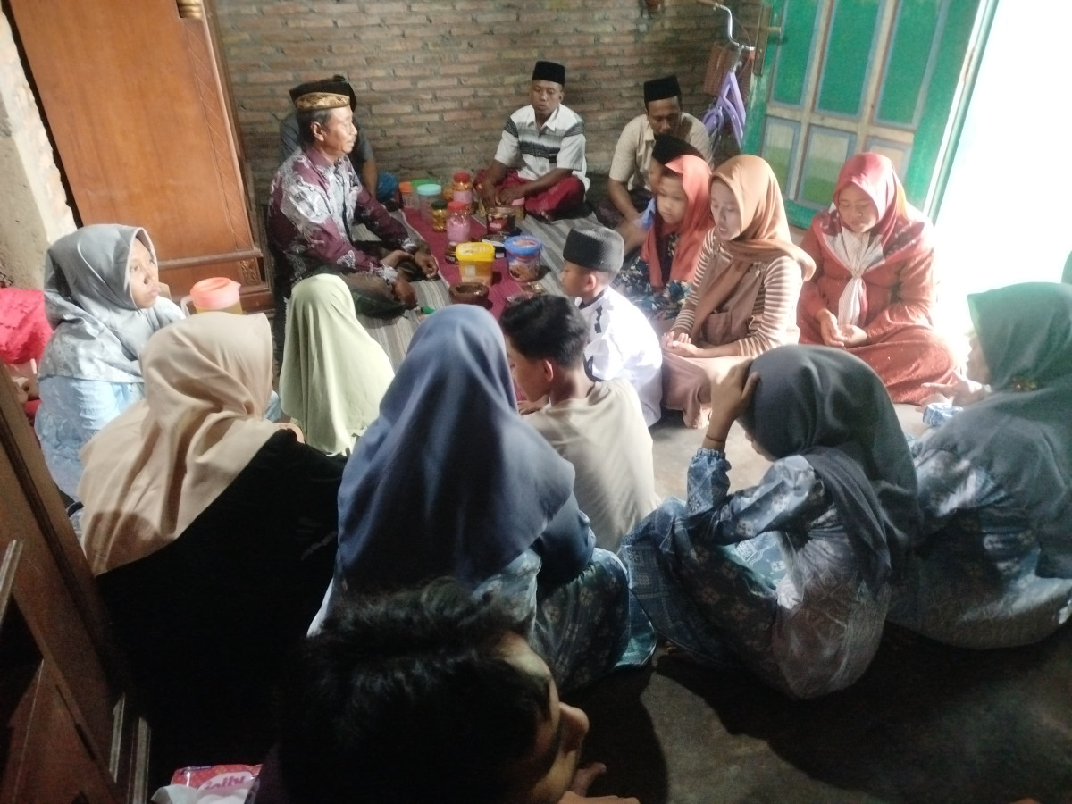 Halal bihalal keluarga besar Bani Kasmin