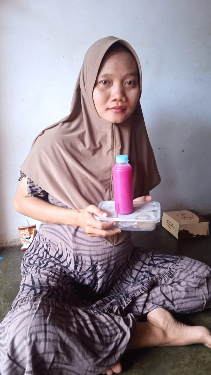 Pemberian PMT lokal pada bumil