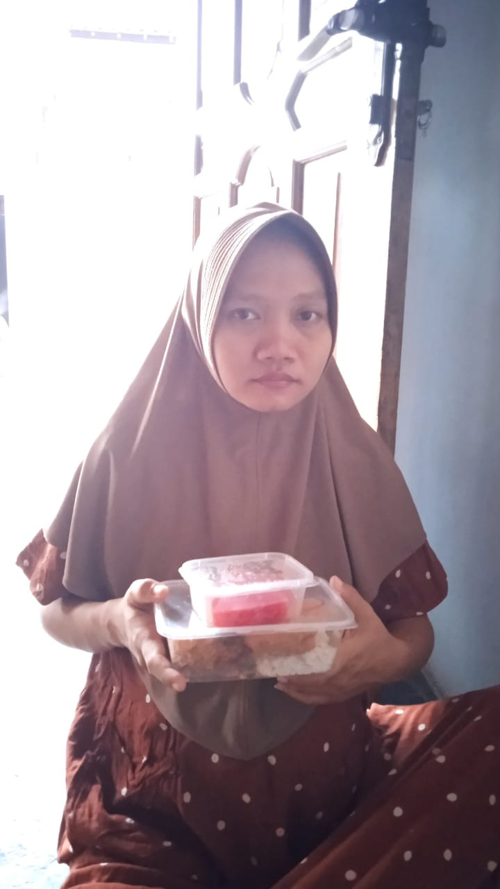 Pemberian PMT lokal pada bumil ke 70