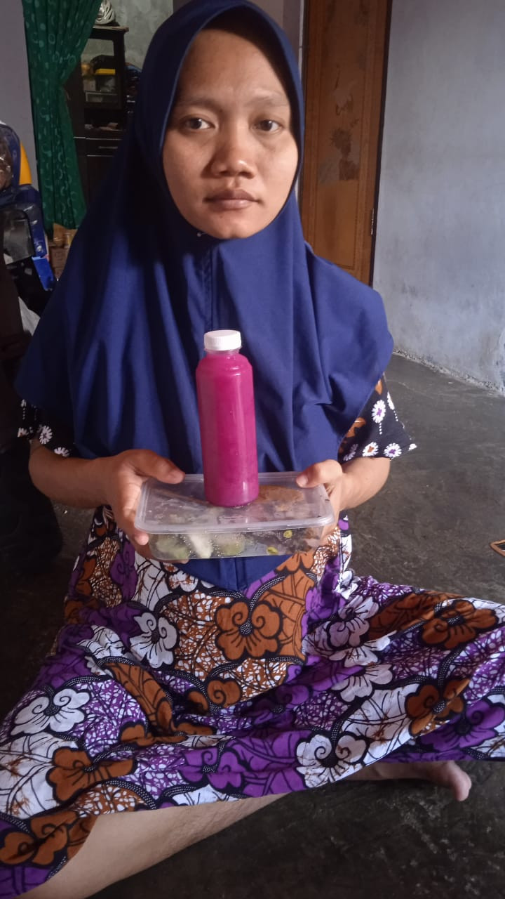 Pemberian PMT lokal pada bumil ke 71