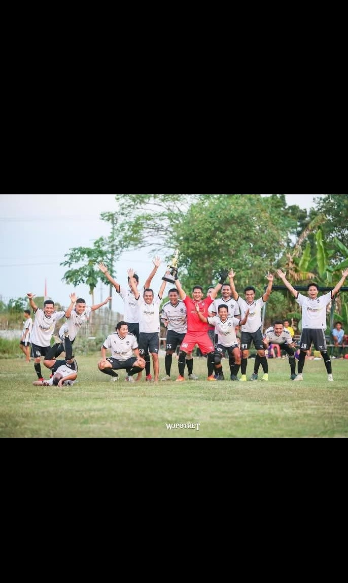 Lomba sepak bola