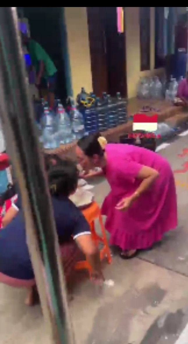 Lomba estafet tepung