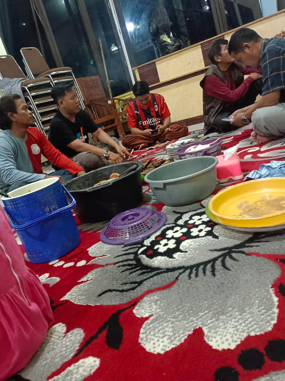 Acara Makan Bersama di Balai Desa Bungo Menyambut Tahun Baru