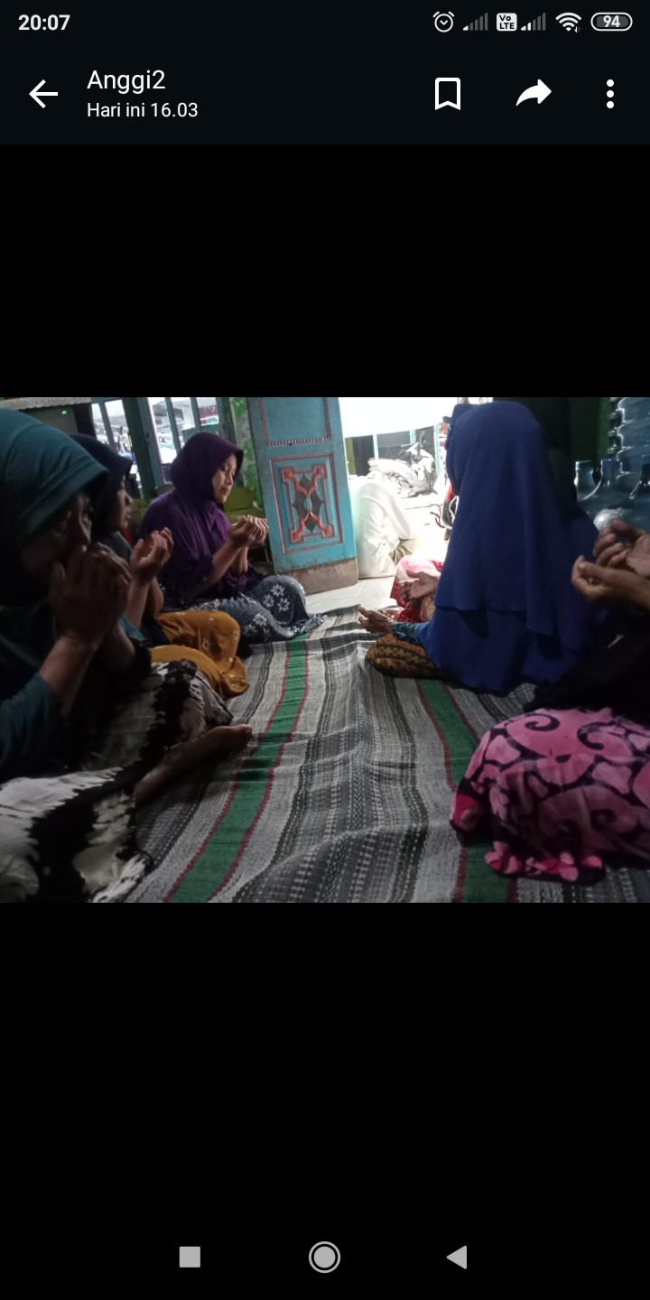 Meskipun hujan, tamu undangan & keluarga bisa hadir