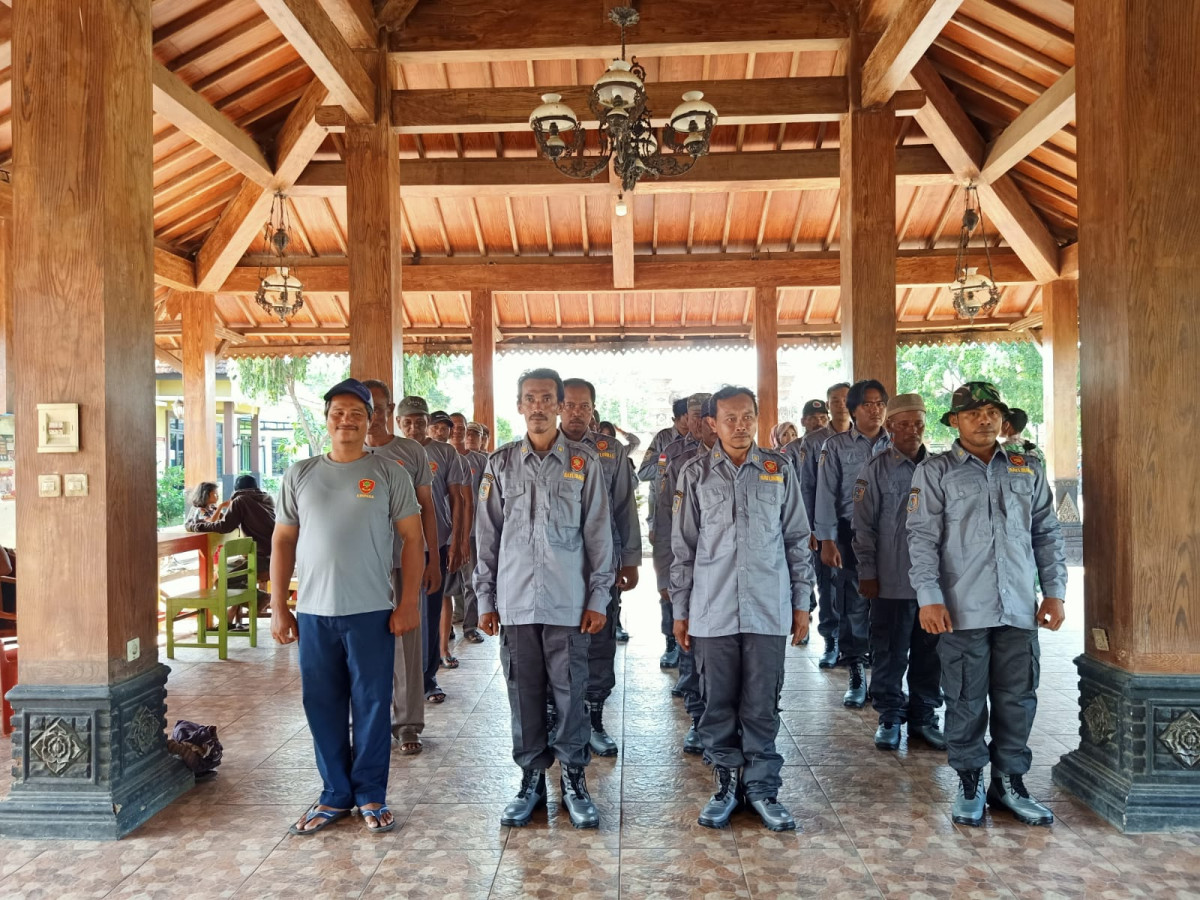 Linmas pemilu desa Bungo