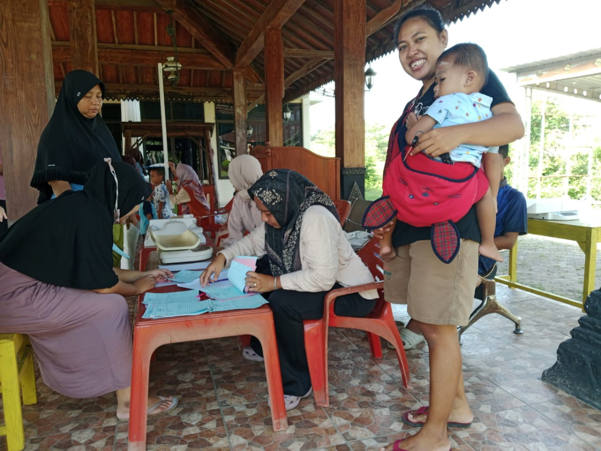 Posyandu bayi dan balita