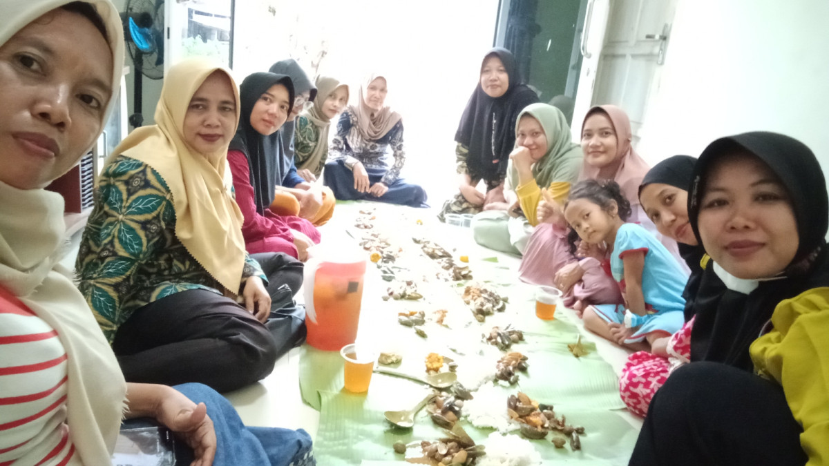 Rembuk tugas kader TPK & makan bersama