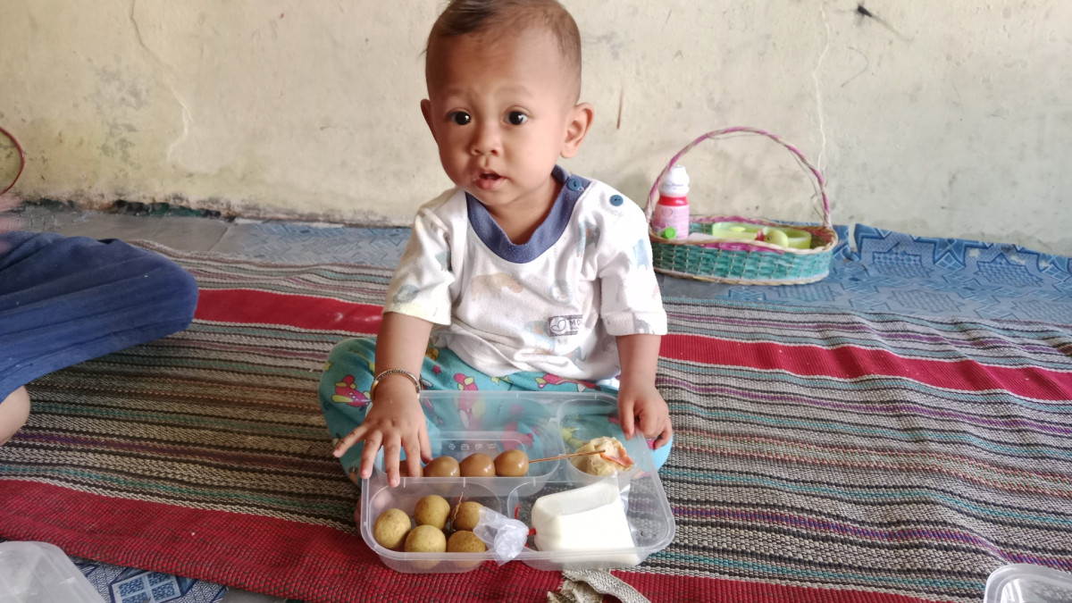 Pemberian PMT balita stunting