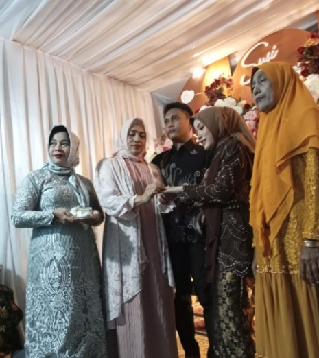 Acara tukar cincin mbk susi & rizal