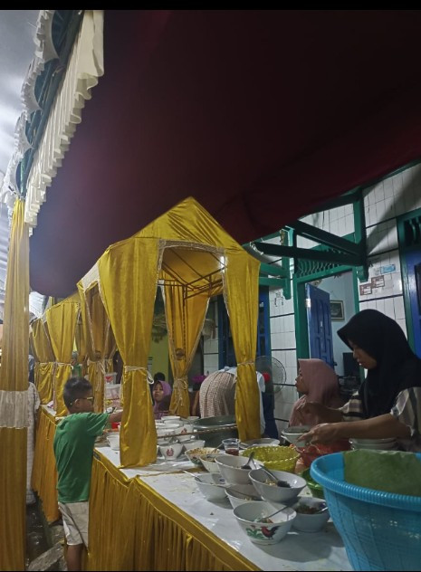 Persiapan acara mbesan