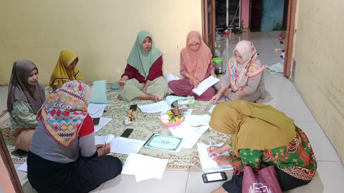Entri bersama kunjungan rmh kader TPK