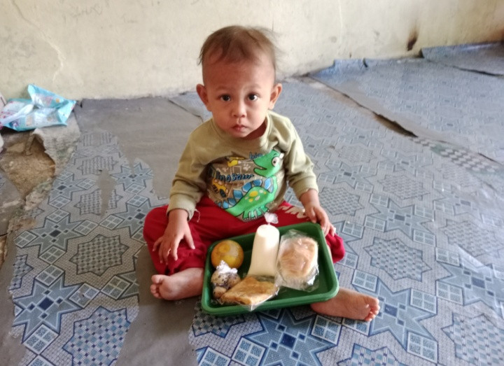 Pemberian PMT utk balita gizi kurang