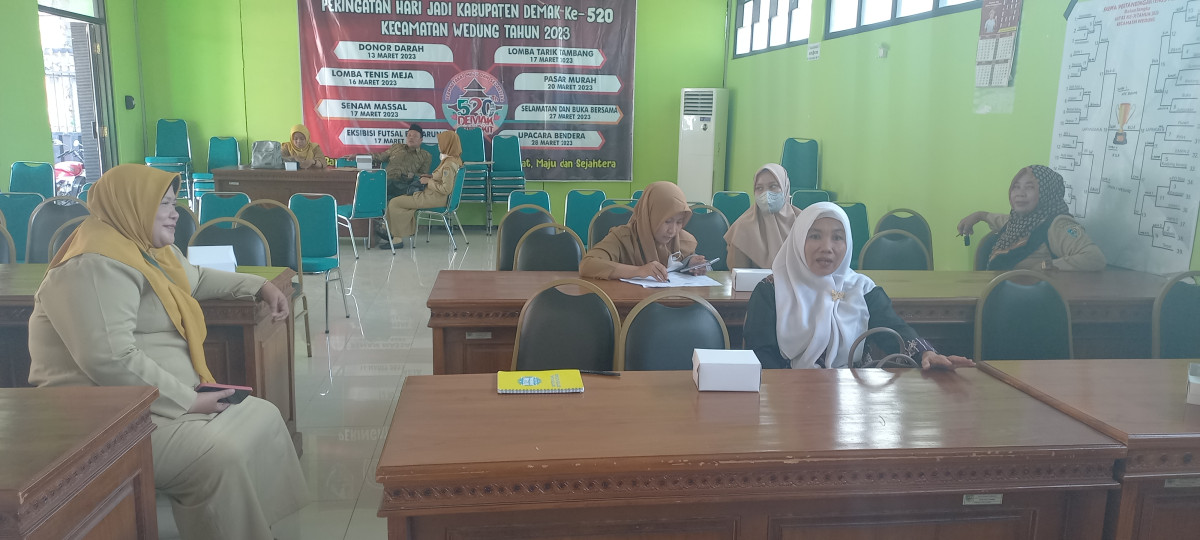 Orientasi tenaga lini lapangan