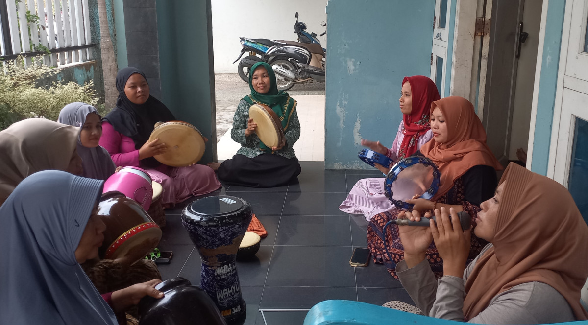 Latihan rebana