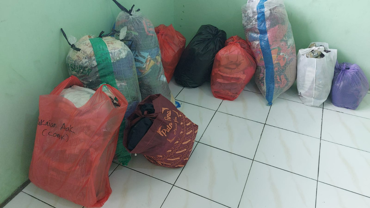 pengumpulan bantuan banjir Demak