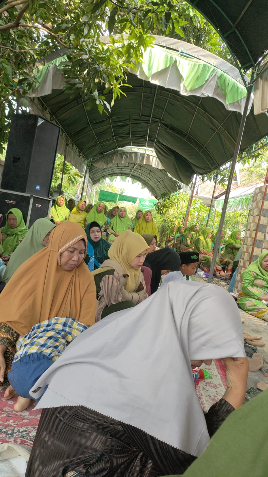 santunan yatama dan maulidurrosul oleh muslimat