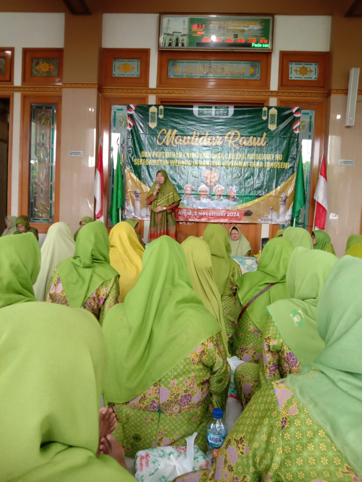 santunan yatama dan maulidurrosul muslimat