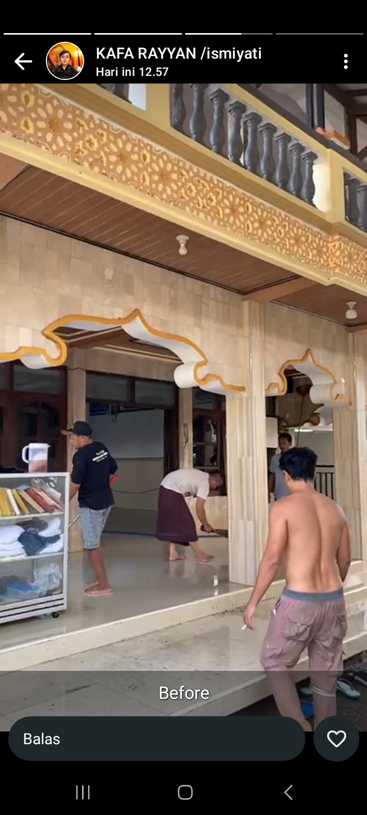 bersih2 musholla untuk sholat tarawih menjelang bulan puasa bulan Romadhon