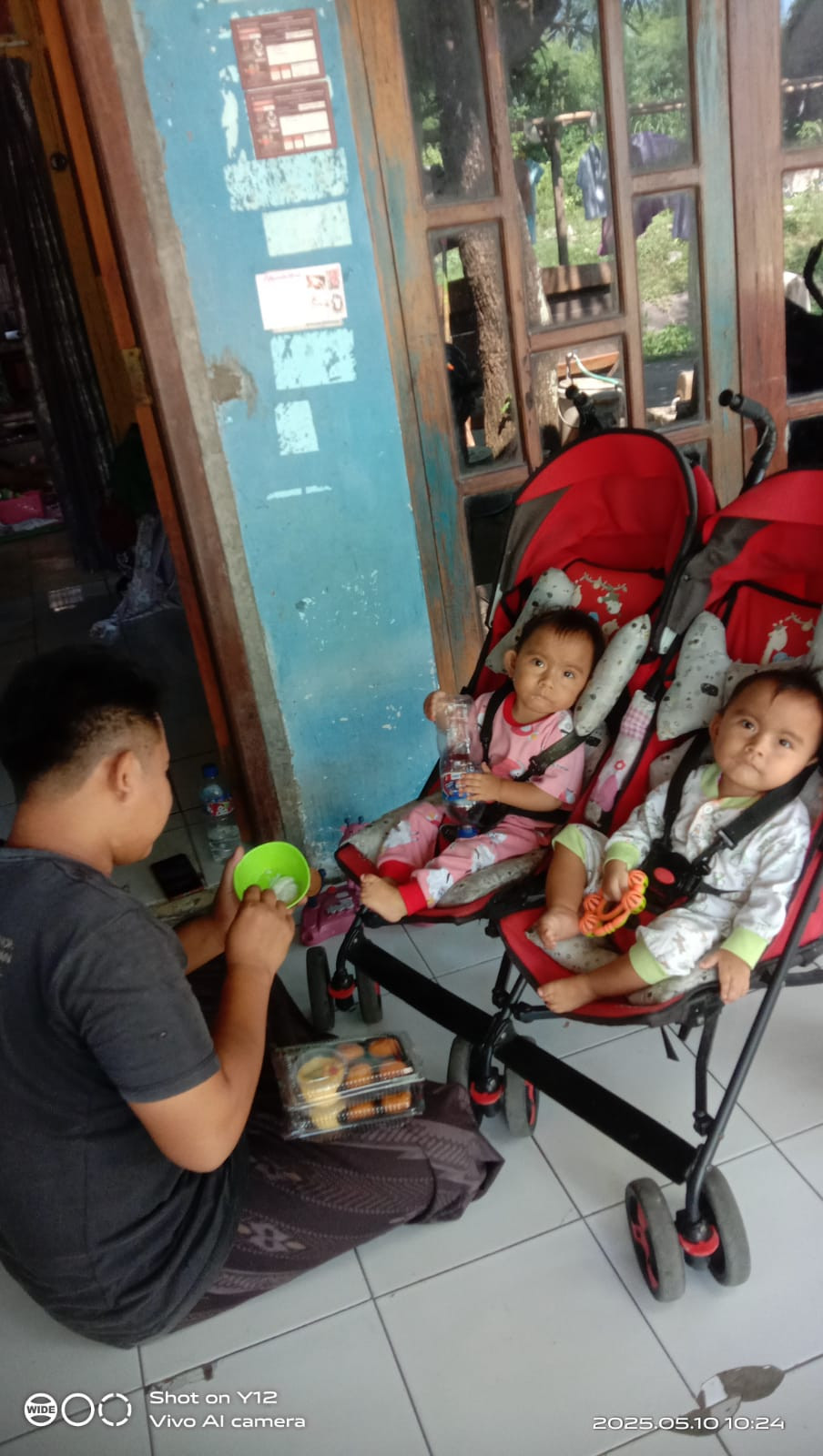 pemberian PMT LOKAL bagi balita stunting oleh p