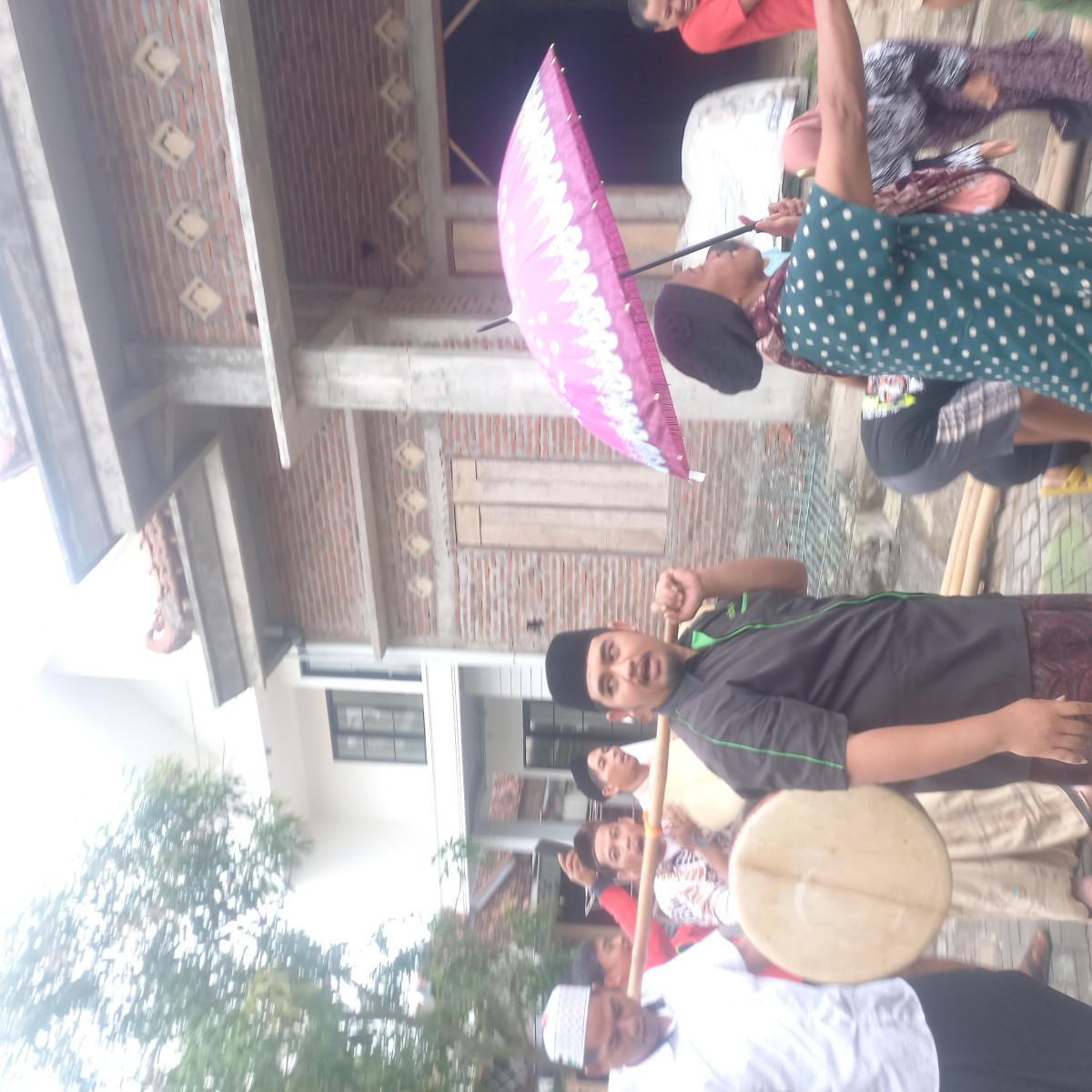 udik2an bayi baru lahiran