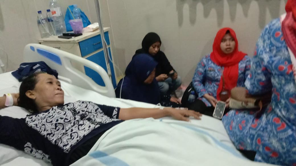 Besuk teman ppkbd sakit di RS kalijaga Demak