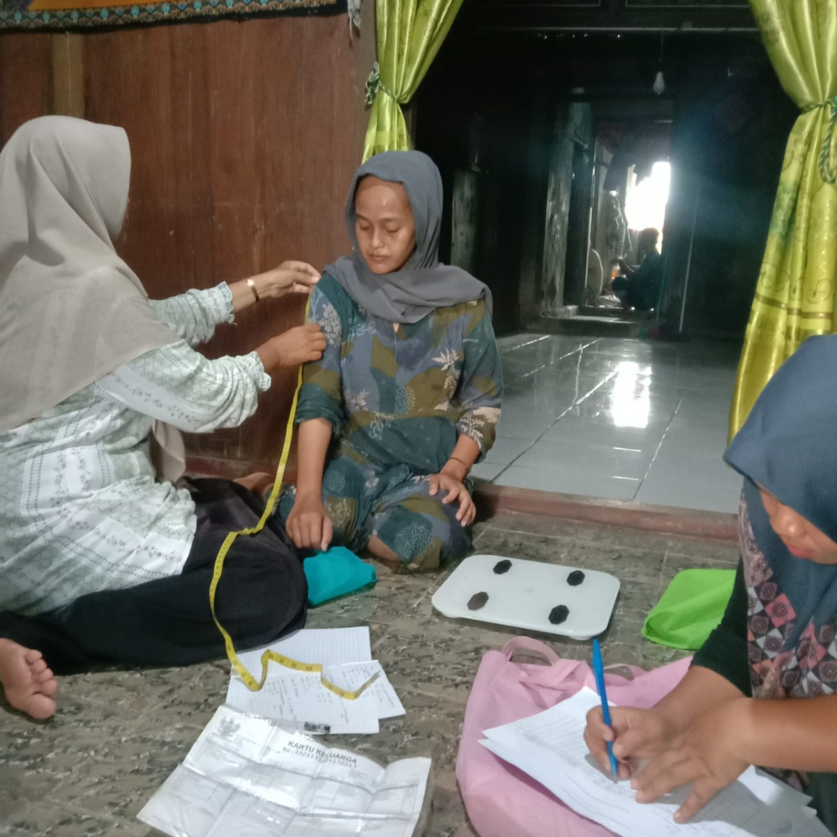 kunjungan Tpk ke bumil oleh tim 841