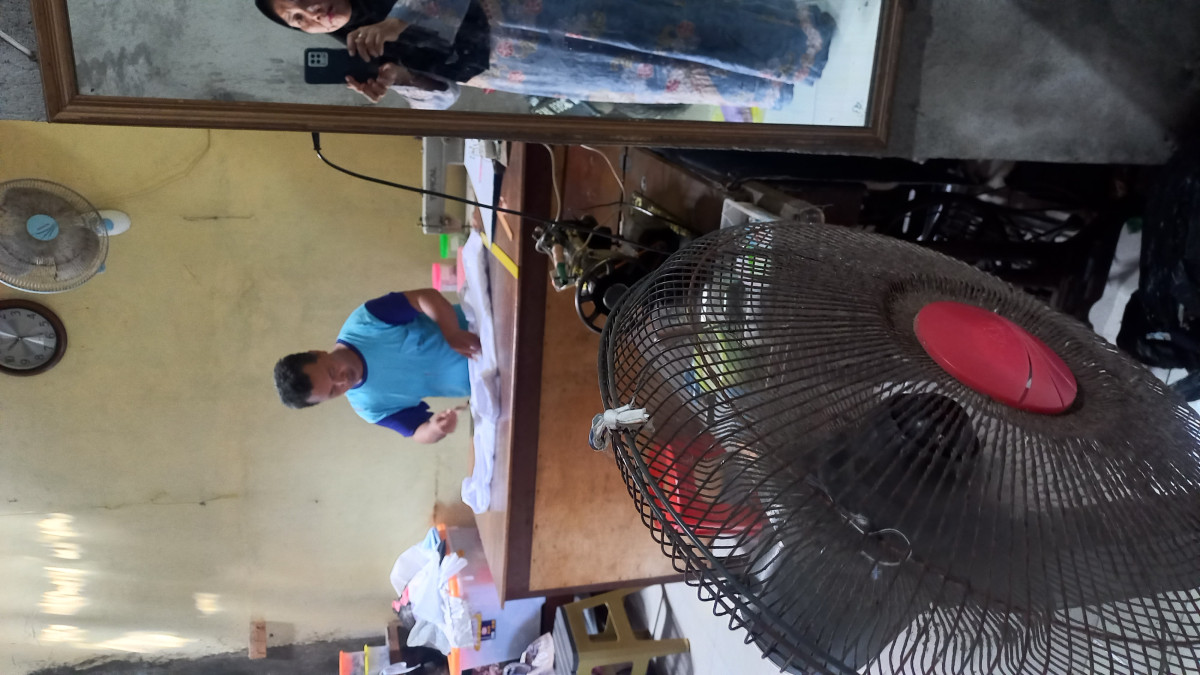penjahit tailor
