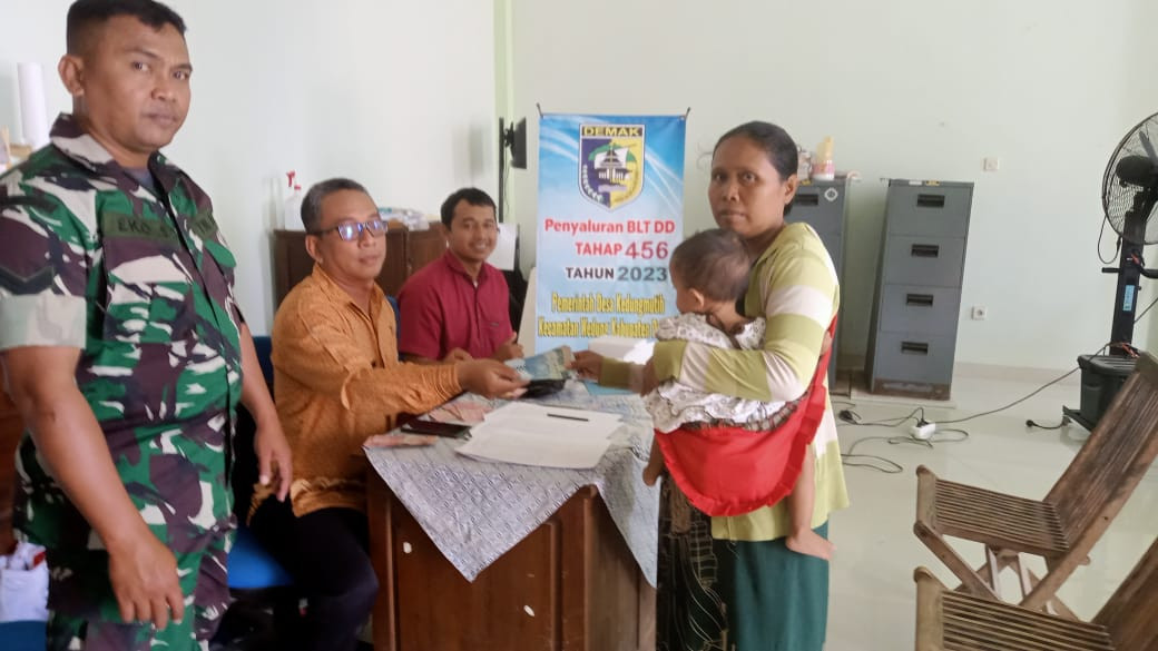 PENYALURAN BLT DD TAHAP 4,5,6 DESA KEDUNGMUTIH