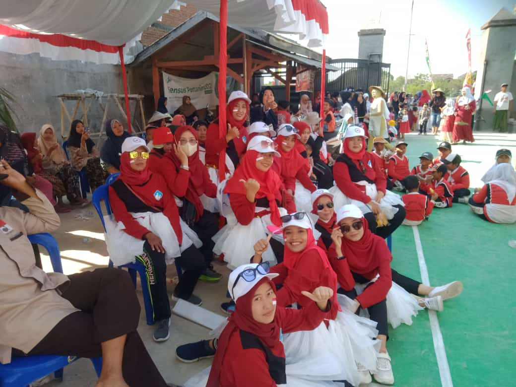 Menunggu peserta karnaval