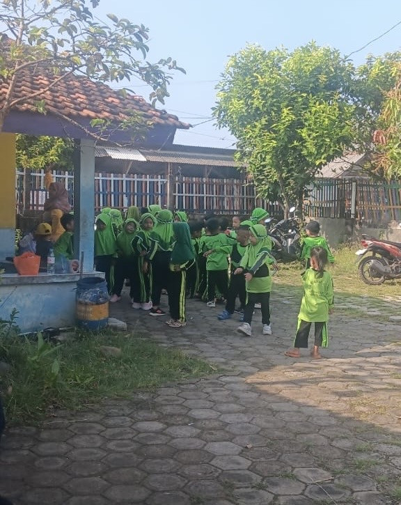 OUTING CLASS RA RIBHUL ULUM