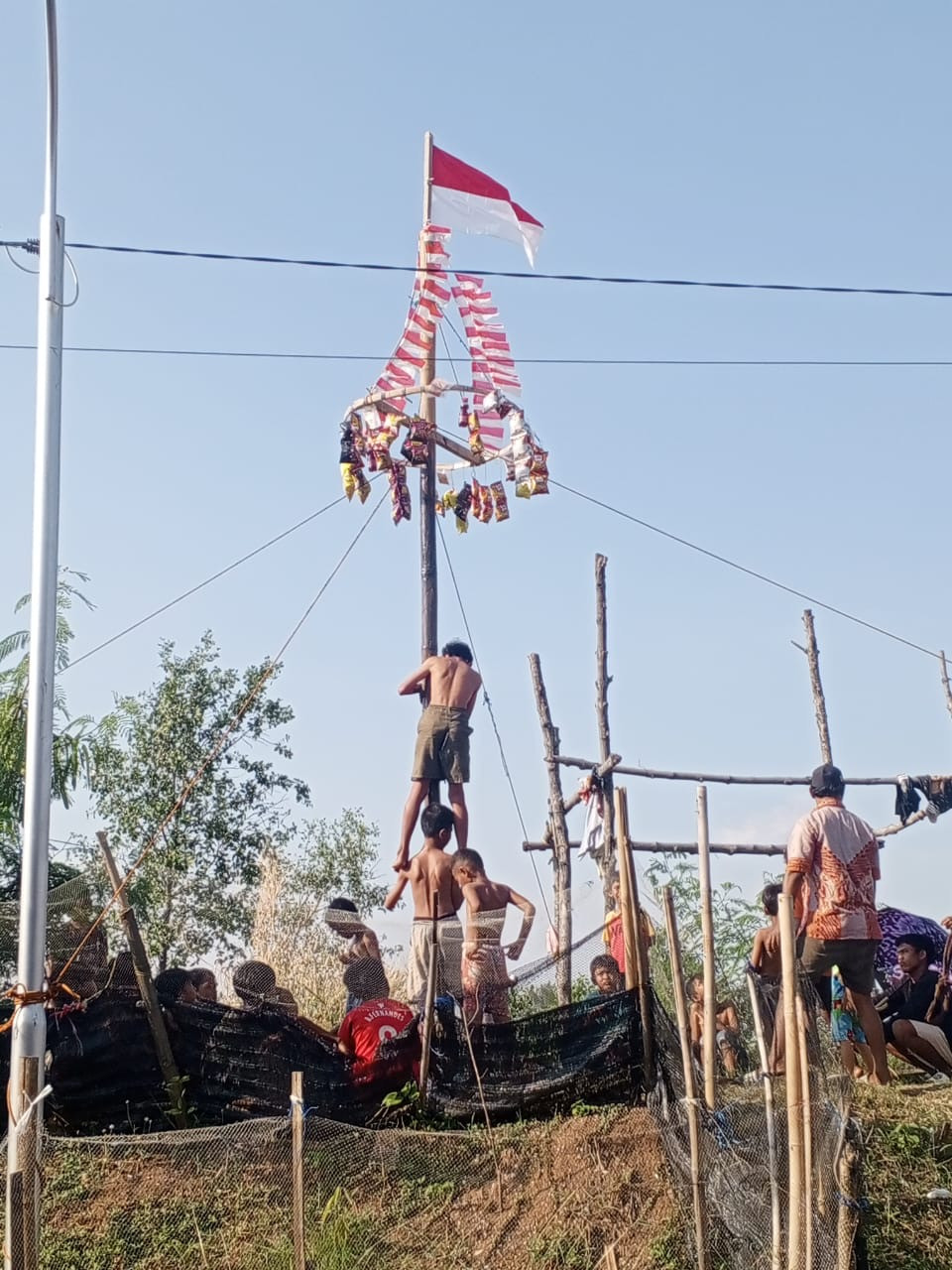 LOMBA MEMERIAHKAN HUT RI RT 008 RW 003 DESA KEDUNGMUTIH 2025